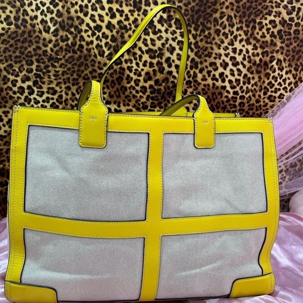 Tory Burch this bag